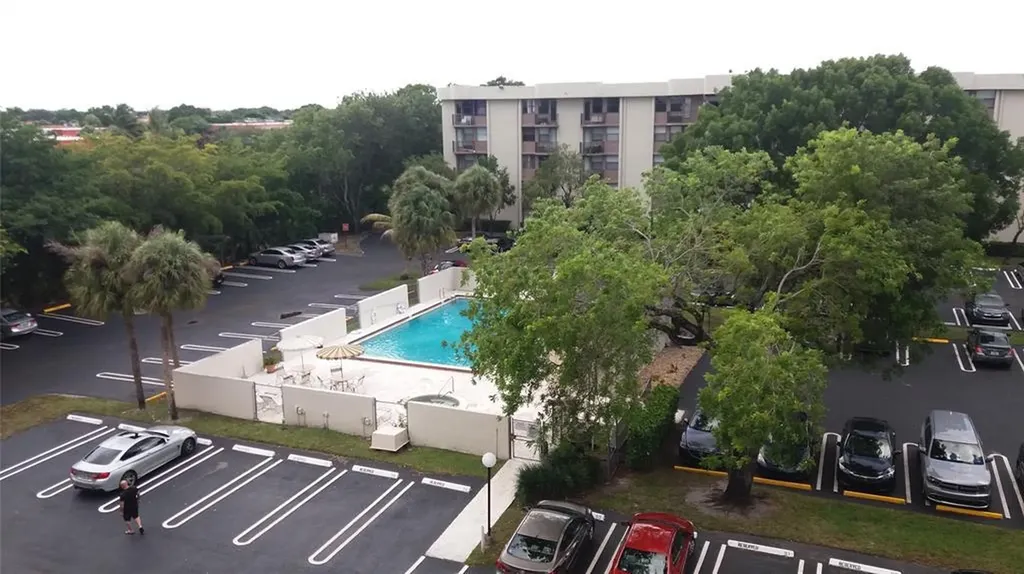 2771 Riverside Drive Coral Springs FL 33065