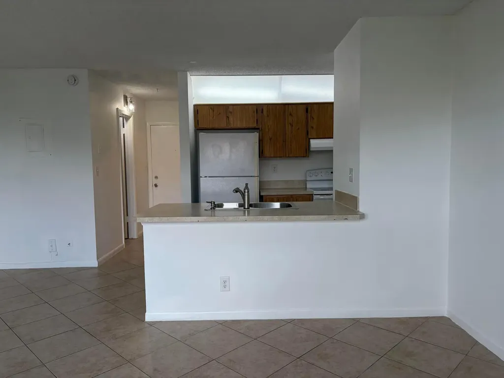 2771 Riverside Drive Coral Springs FL 33065