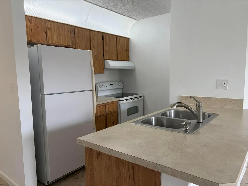 2771 Riverside Drive Coral Springs FL 33065
