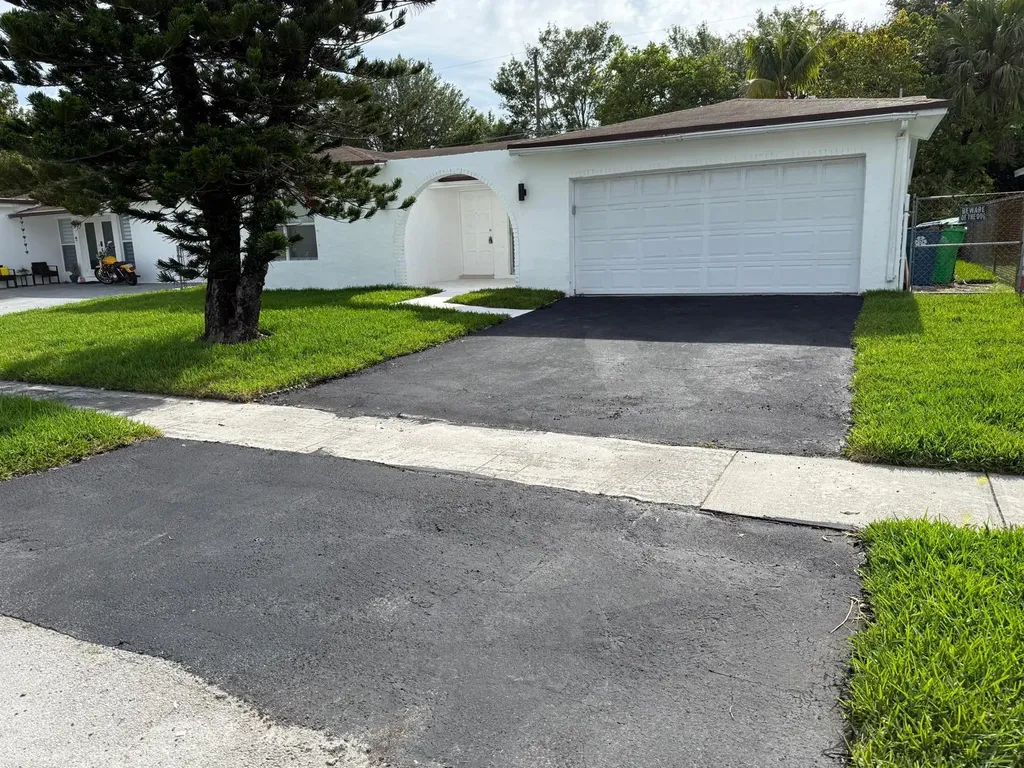 1991 NW 98th Avenue Sunrise FL 33322