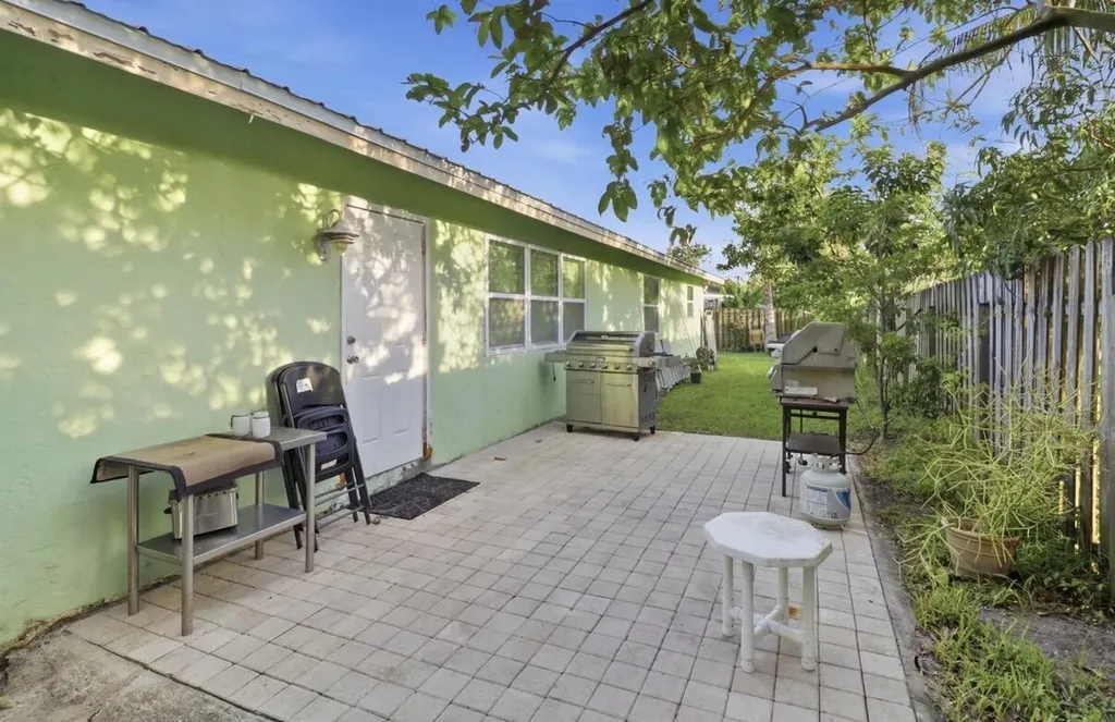 309 Hach Lane West Palm Beach FL 33415
