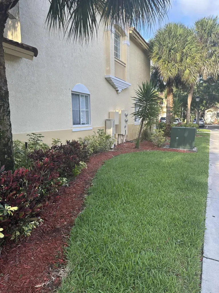 2526 SW 83rd Terrace Miramar FL 33025