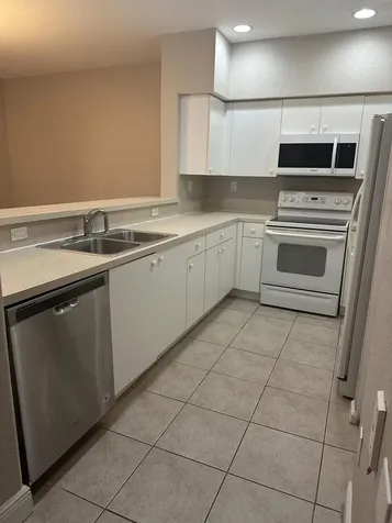 2526 SW 83rd Terrace Miramar FL 33025
