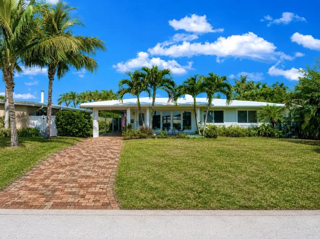 2685 SE 6th Street Pompano Beach FL 33062