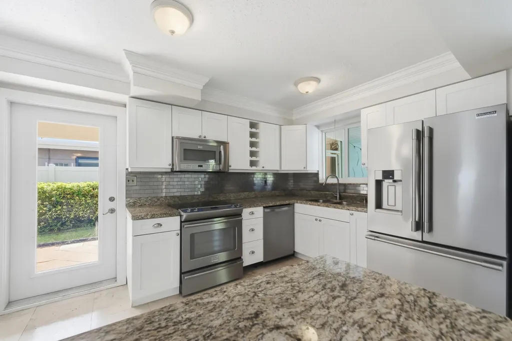 2685 SE 6th Street Pompano Beach FL 33062