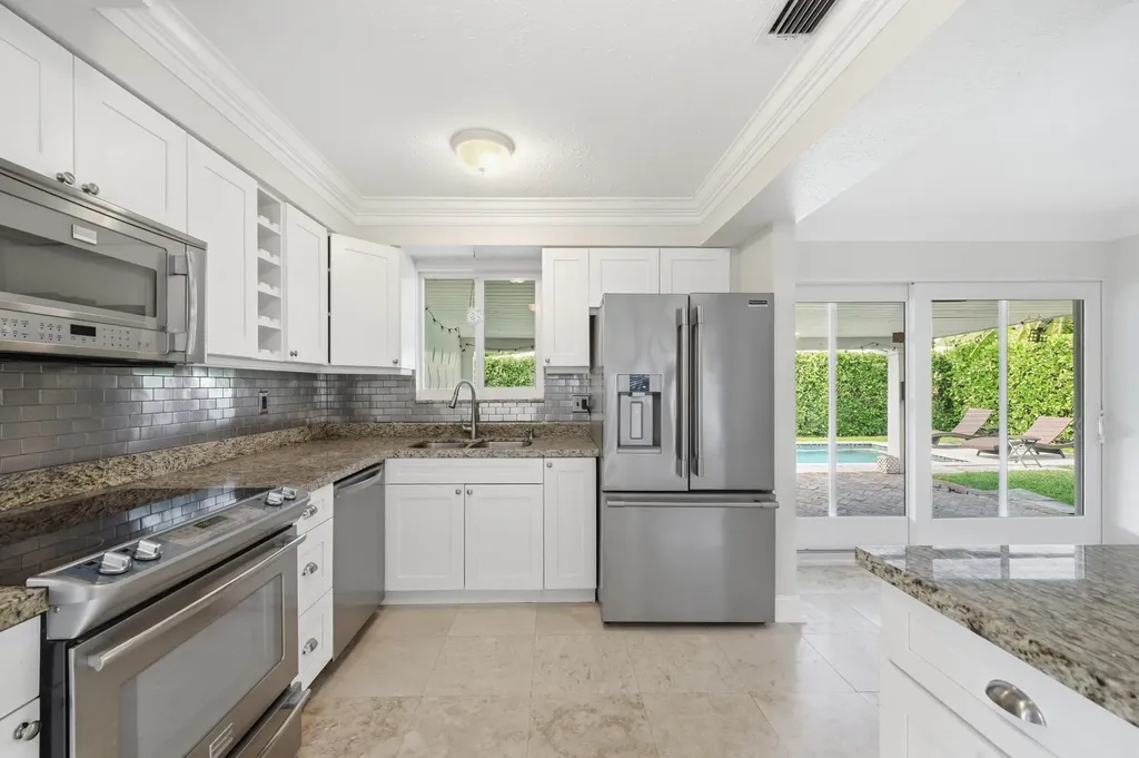 2685 SE 6th Street Pompano Beach FL 33062
