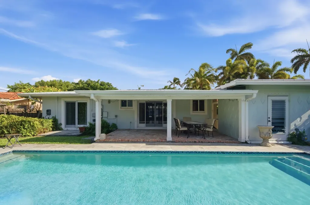 2685 SE 6th Street Pompano Beach FL 33062