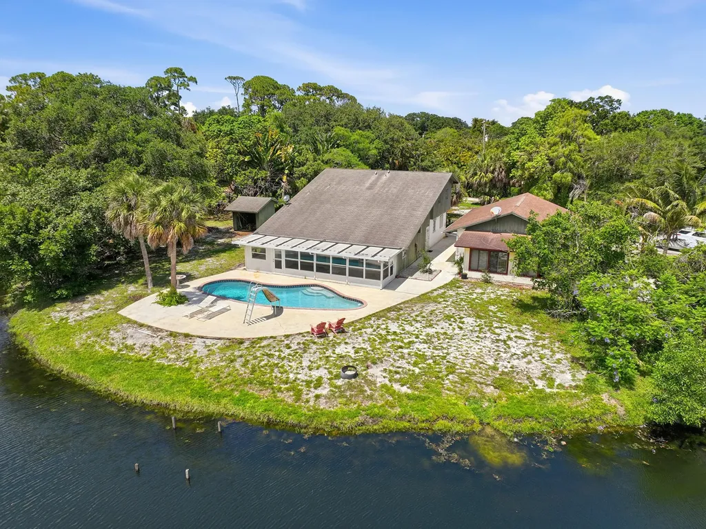 7689 Lawrence Road Boynton Beach FL 33436