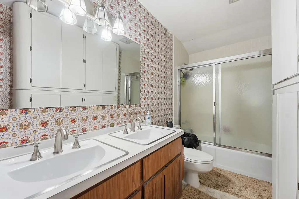 7689 Lawrence Road Boynton Beach FL 33436