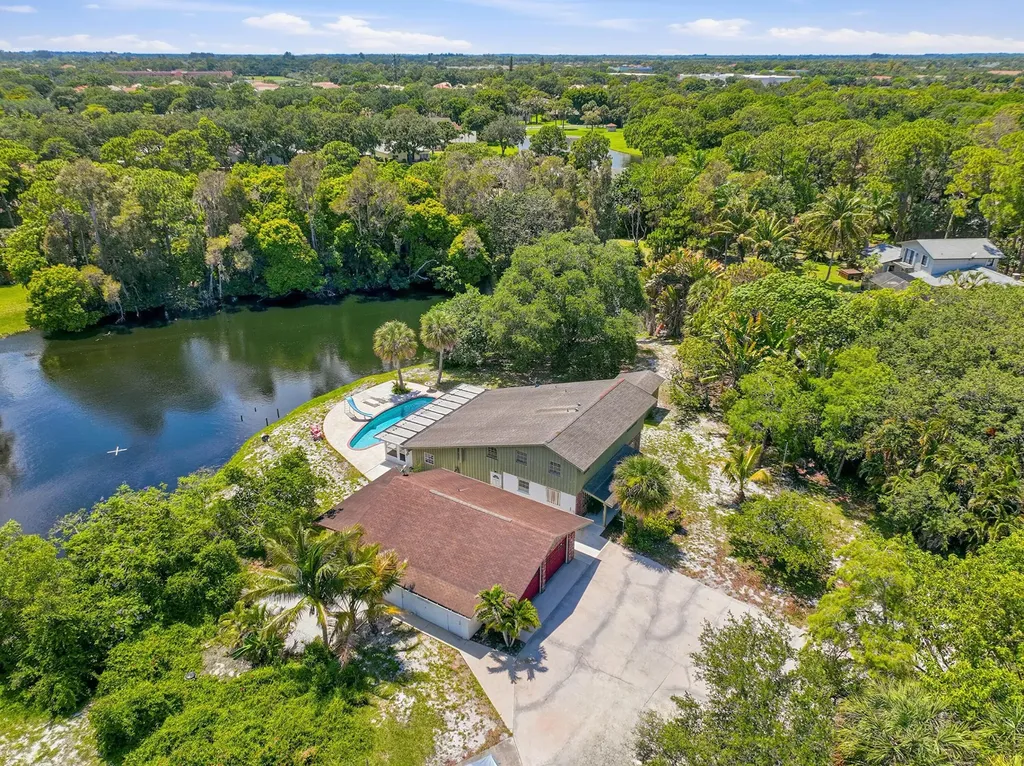 7689 Lawrence Road Boynton Beach FL 33436