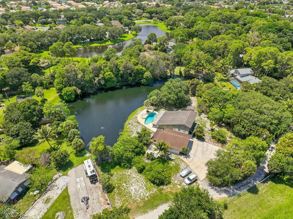 7689 Lawrence Road Boynton Beach FL 33436