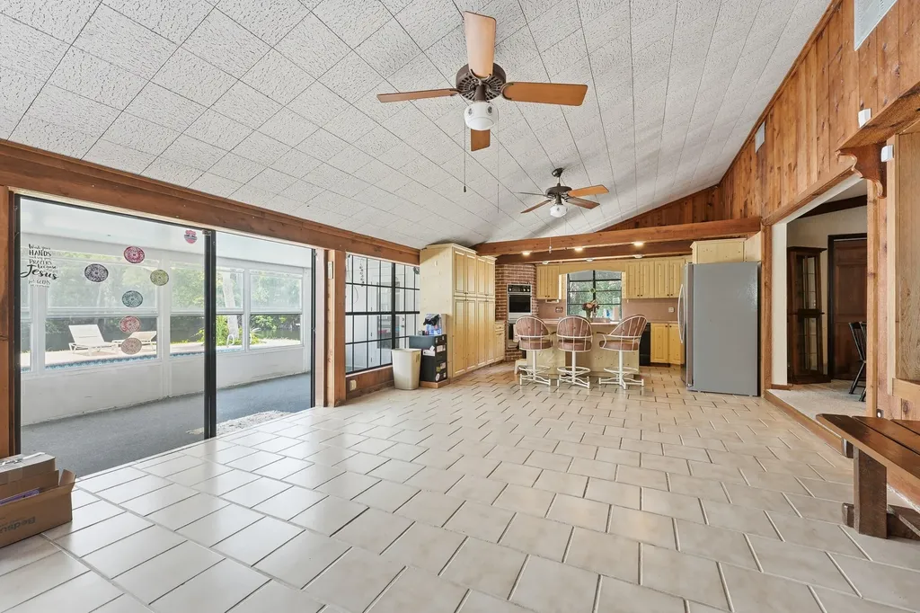 7689 Lawrence Road Boynton Beach FL 33436