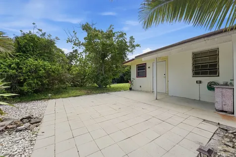 7689 Lawrence Road Boynton Beach FL 33436