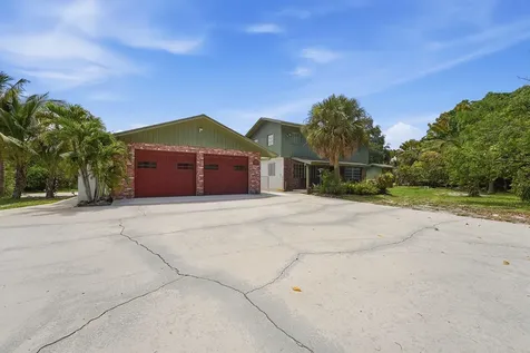 7689 Lawrence Road Boynton Beach FL 33436