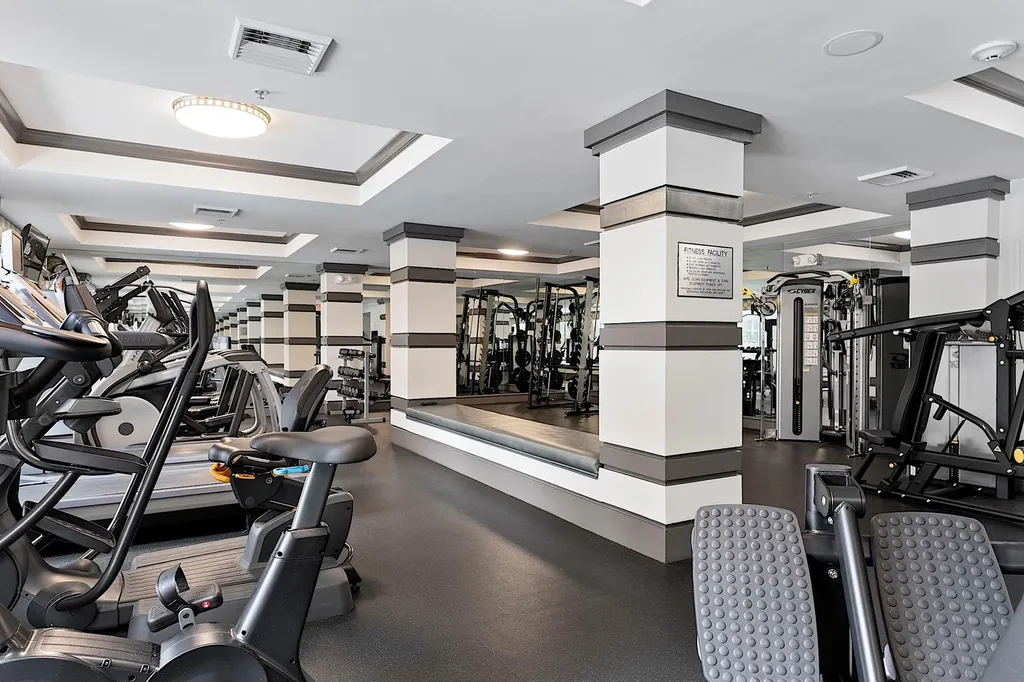 2401 NE 65th Street Fort Lauderdale FL 33308