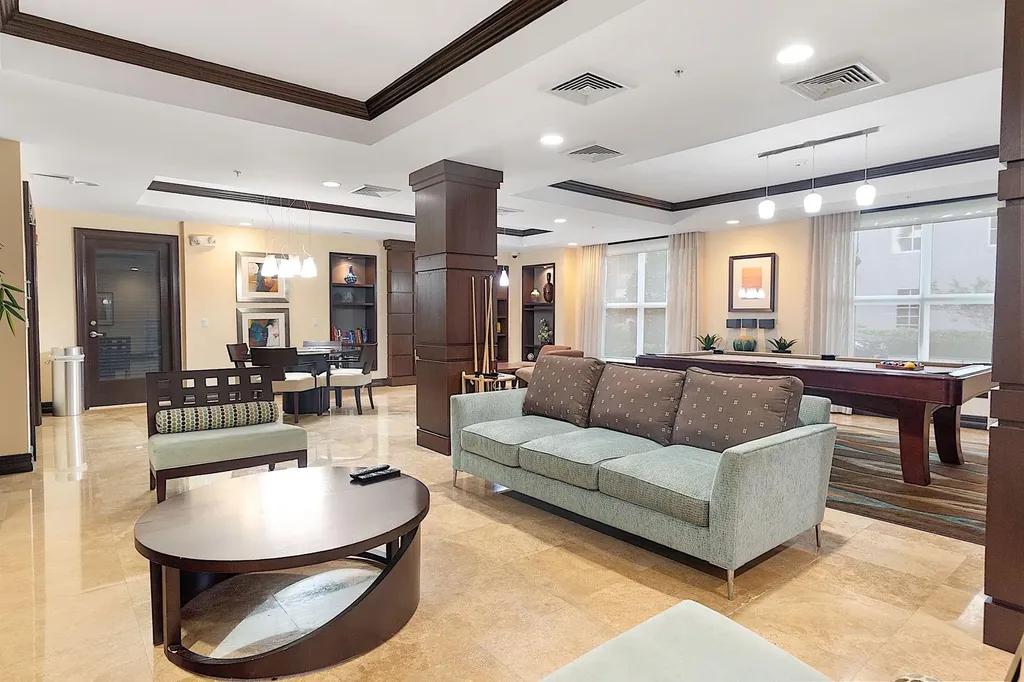 2401 NE 65th Street Fort Lauderdale FL 33308