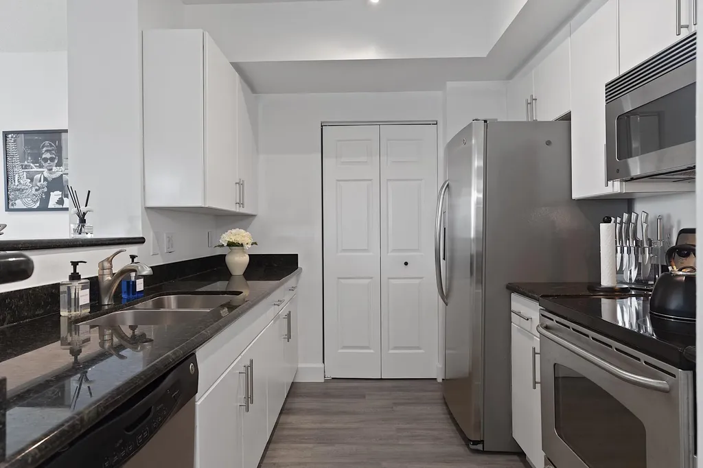 2401 NE 65th Street Fort Lauderdale FL 33308
