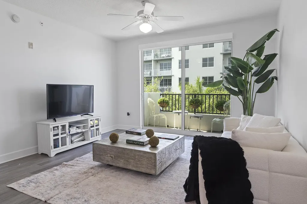 2401 NE 65th Street Fort Lauderdale FL 33308