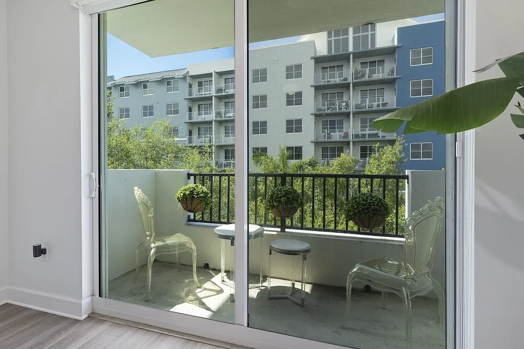 2401 NE 65th Street Fort Lauderdale FL 33308