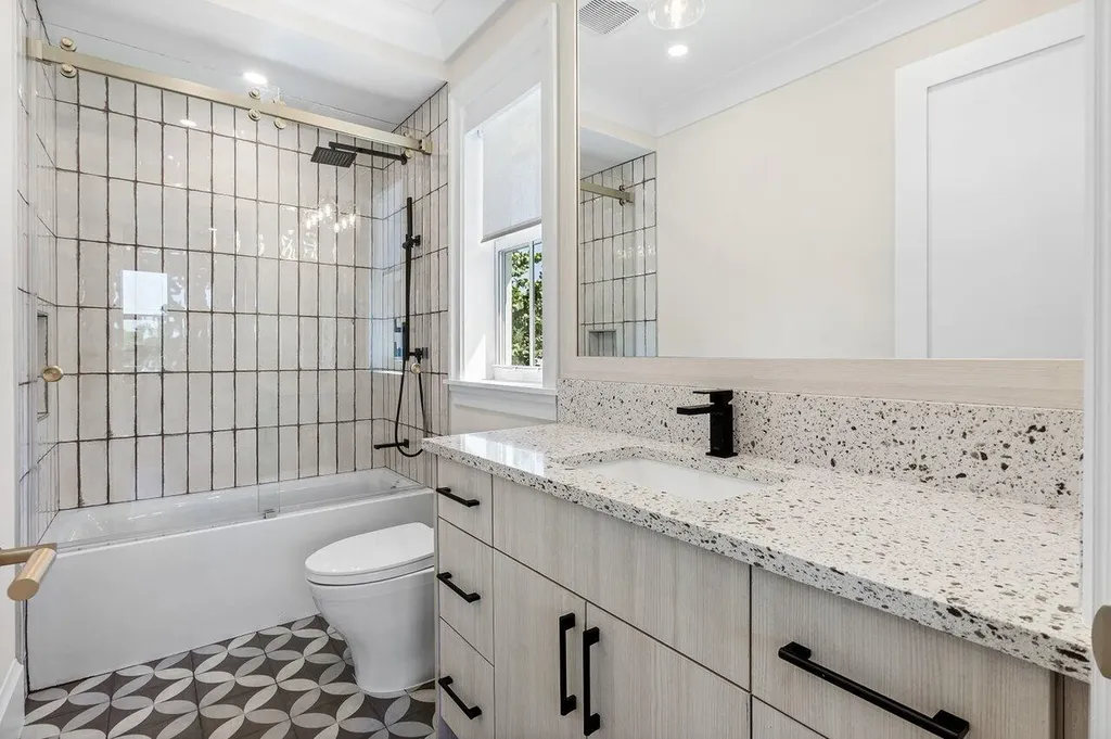 725 SE 4th Avenue Delray Beach FL 33483