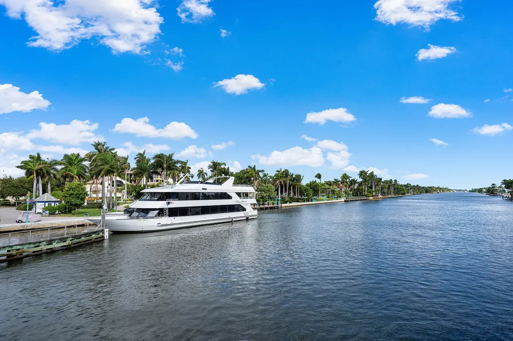 725 SE 4th Avenue Delray Beach FL 33483
