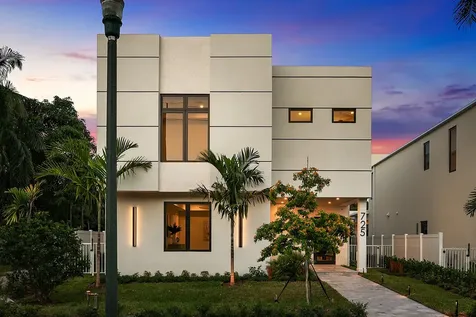 725 SE 4th Avenue Delray Beach FL 33483