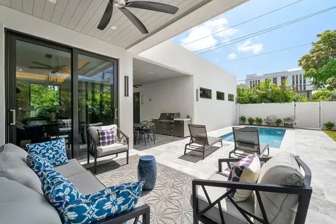 725 SE 4th Avenue Delray Beach FL 33483