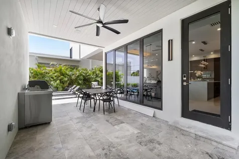 725 SE 4th Avenue Delray Beach FL 33483