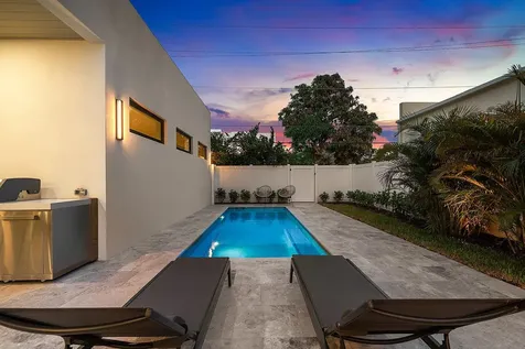 725 SE 4th Avenue Delray Beach FL 33483
