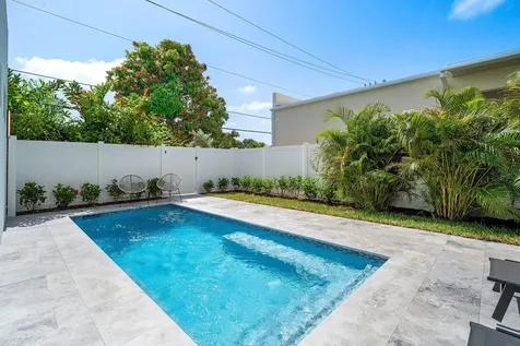 725 SE 4th Avenue Delray Beach FL 33483