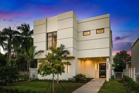 725 SE 4th Avenue Delray Beach FL 33483