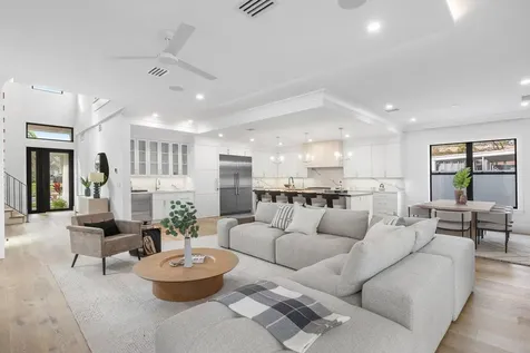 725 SE 4th Avenue Delray Beach FL 33483