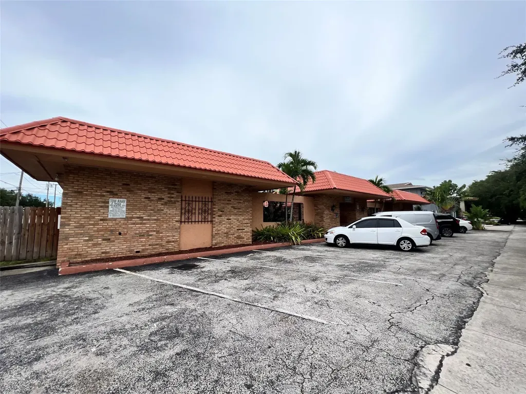 2037 Madison Street Hollywood FL 33020