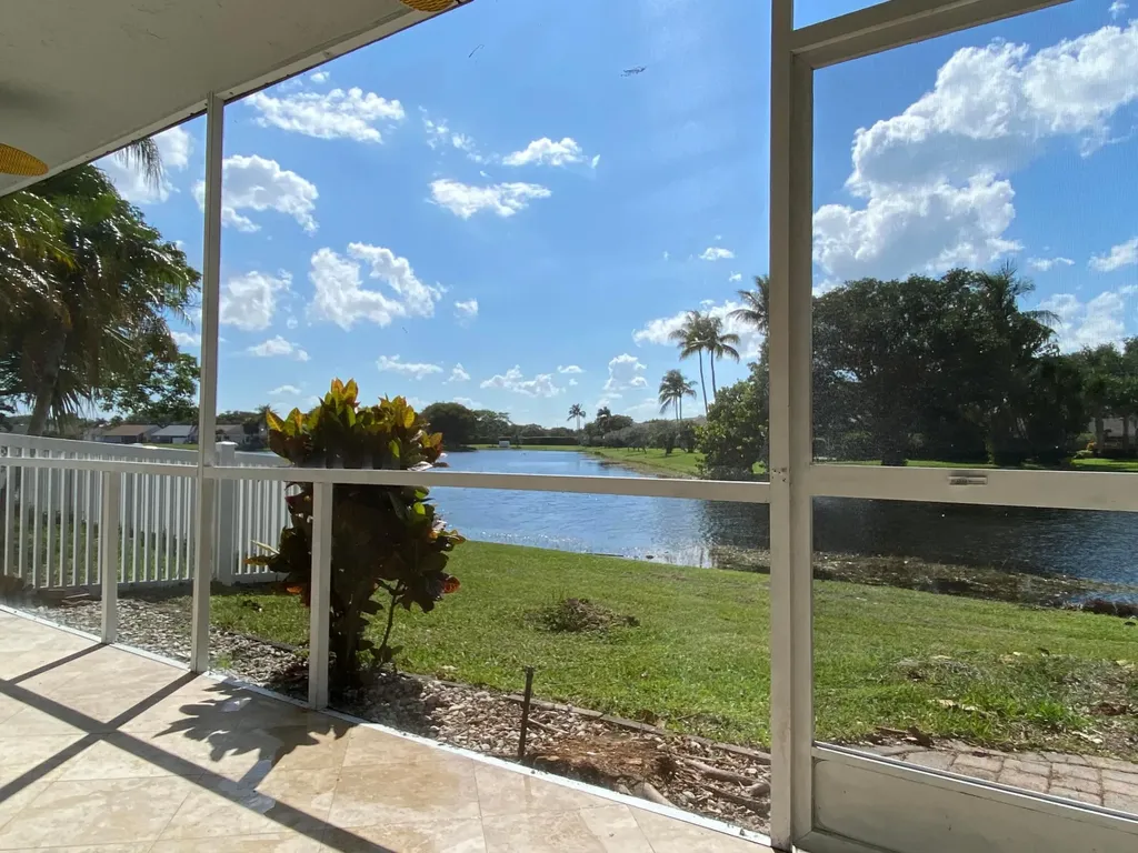 88 Buxton Lane Boynton Beach FL 33426