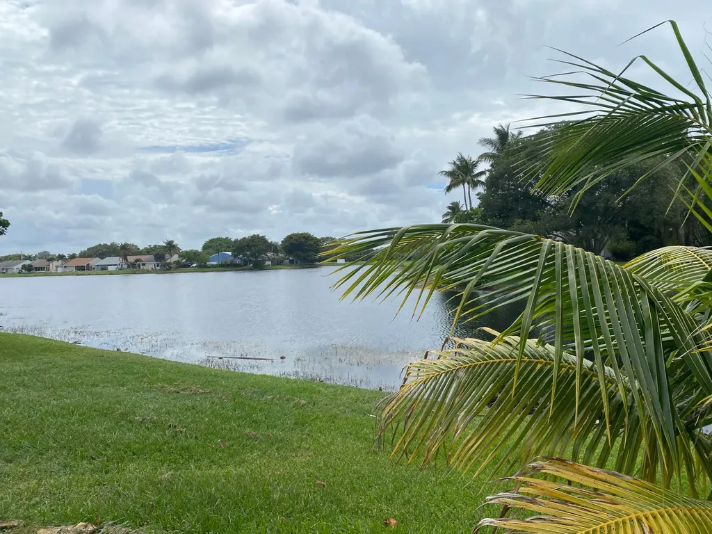 88 Buxton Lane Boynton Beach FL 33426