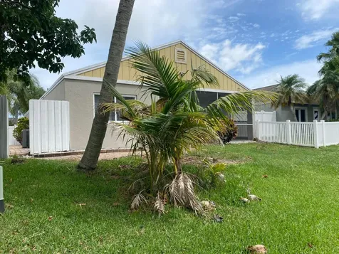 88 Buxton Lane Boynton Beach FL 33426