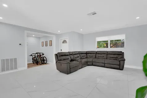 8824 SW 197th Terrace Cutler Bay FL 33157