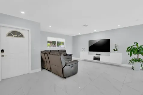 8824 SW 197th Terrace Cutler Bay FL 33157