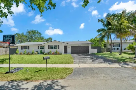 8824 SW 197th Terrace Cutler Bay FL 33157