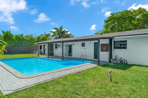 8824 SW 197th Terrace Cutler Bay FL 33157