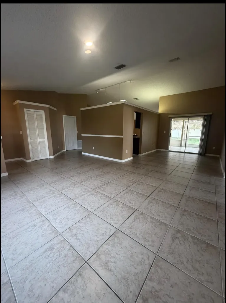 592 SW Lovell Terrace Port St Lucie FL 34953