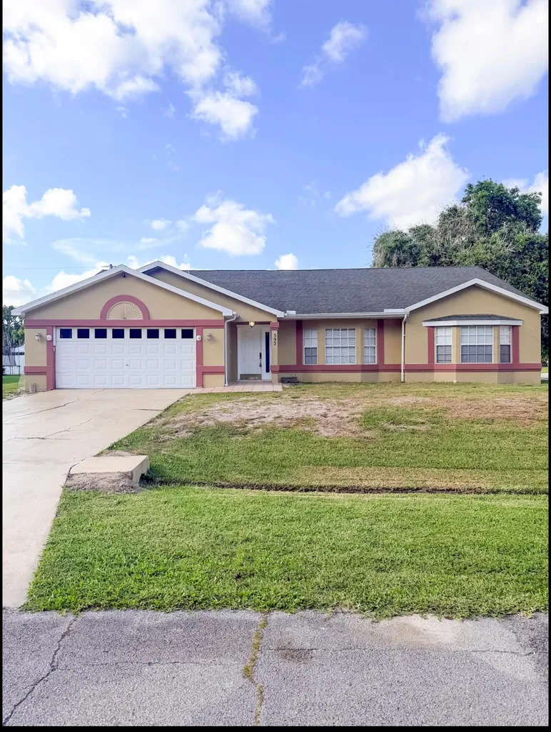 592 SW Lovell Terrace Port St Lucie FL 34953