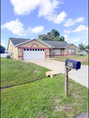 592 SW Lovell Terrace Port St Lucie FL 34953