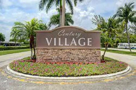 23 Golfs Edge A West Palm Beach FL 33417