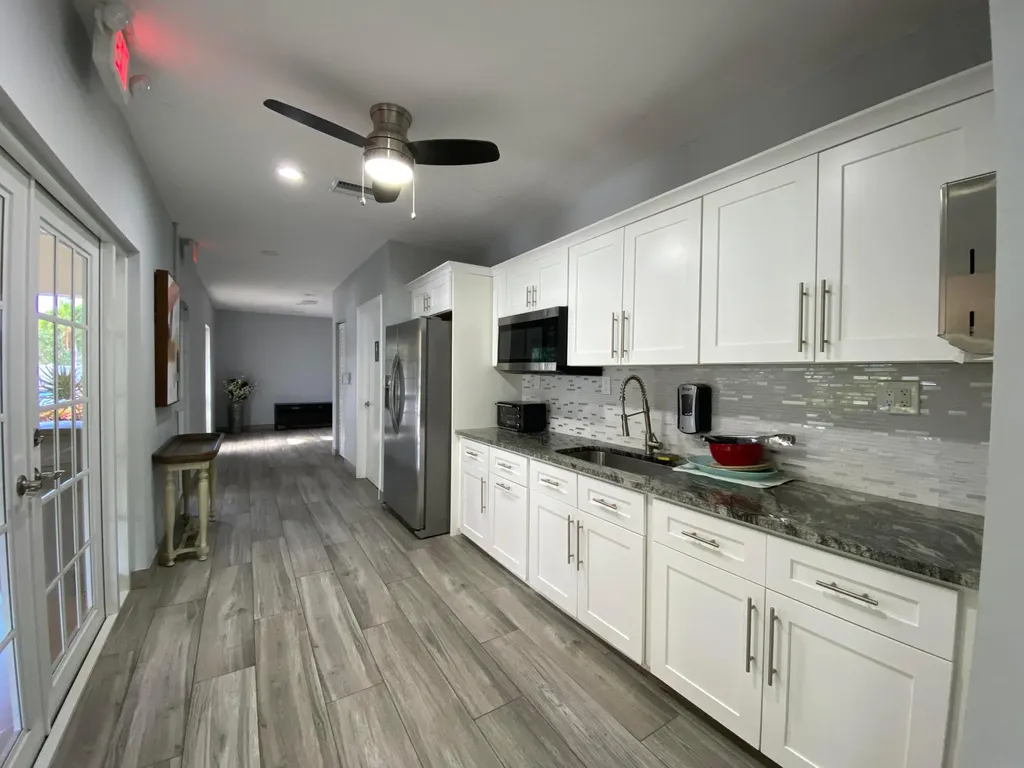 3503 Oaks Way Pompano Beach FL 33069