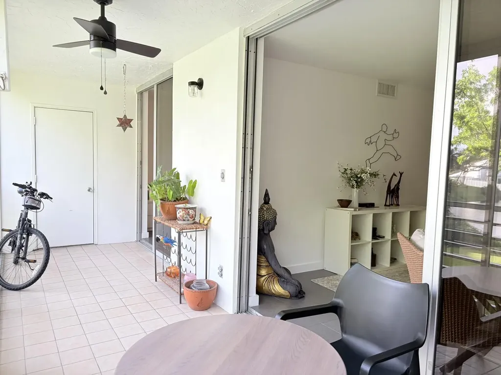 3503 Oaks Way Pompano Beach FL 33069