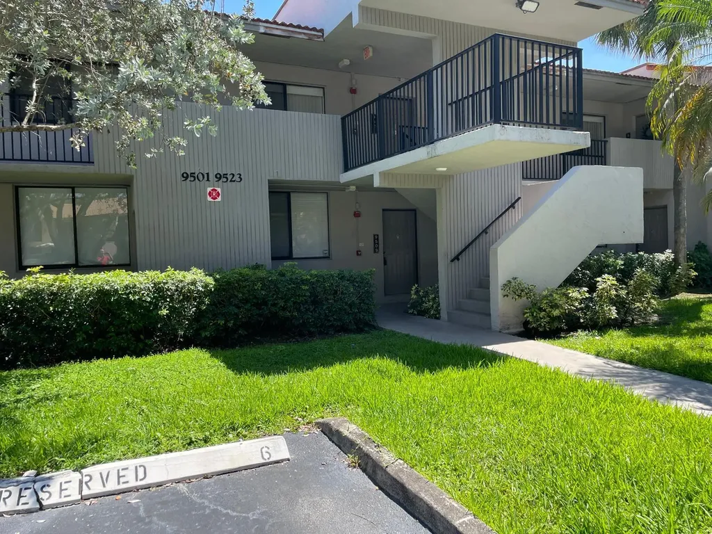 9509 SW 1st Court Coral Springs FL 33071