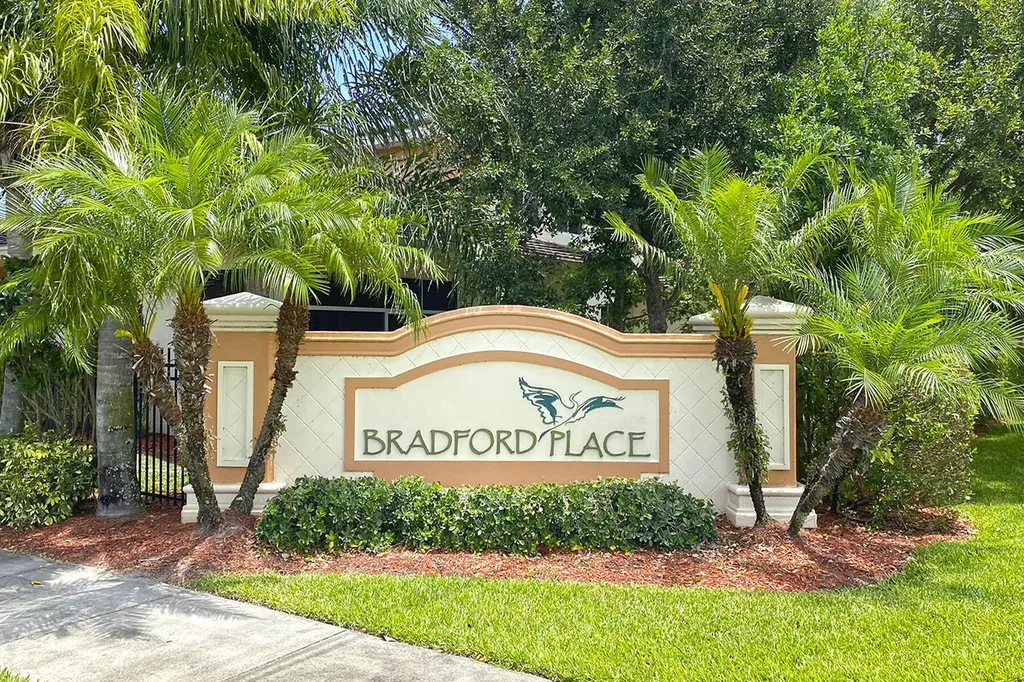 2582 Langrove Lane SW Vero Beach FL 32962