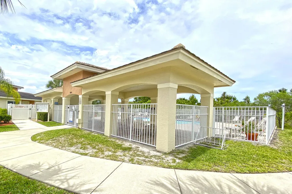 2582 Langrove Lane SW Vero Beach FL 32962