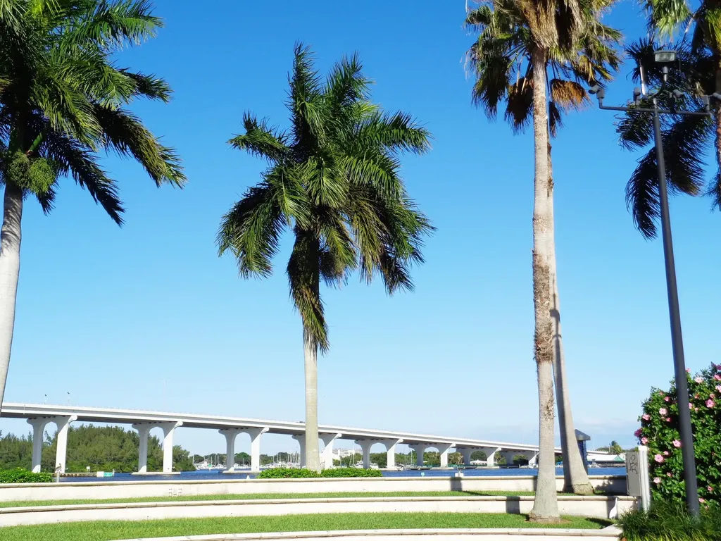 2582 Langrove Lane SW Vero Beach FL 32962